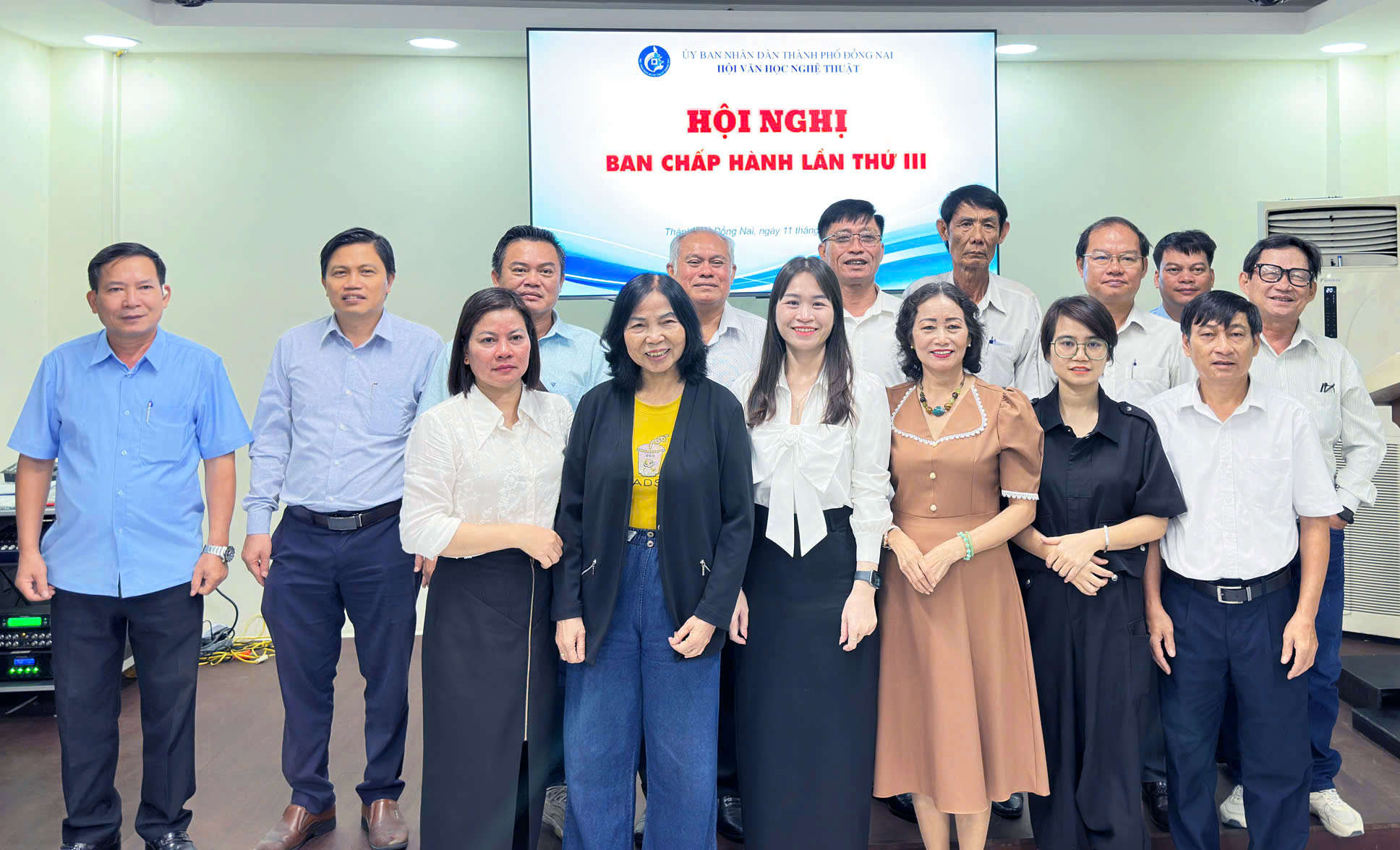 HOI-NGHI-BCH-2.jpg