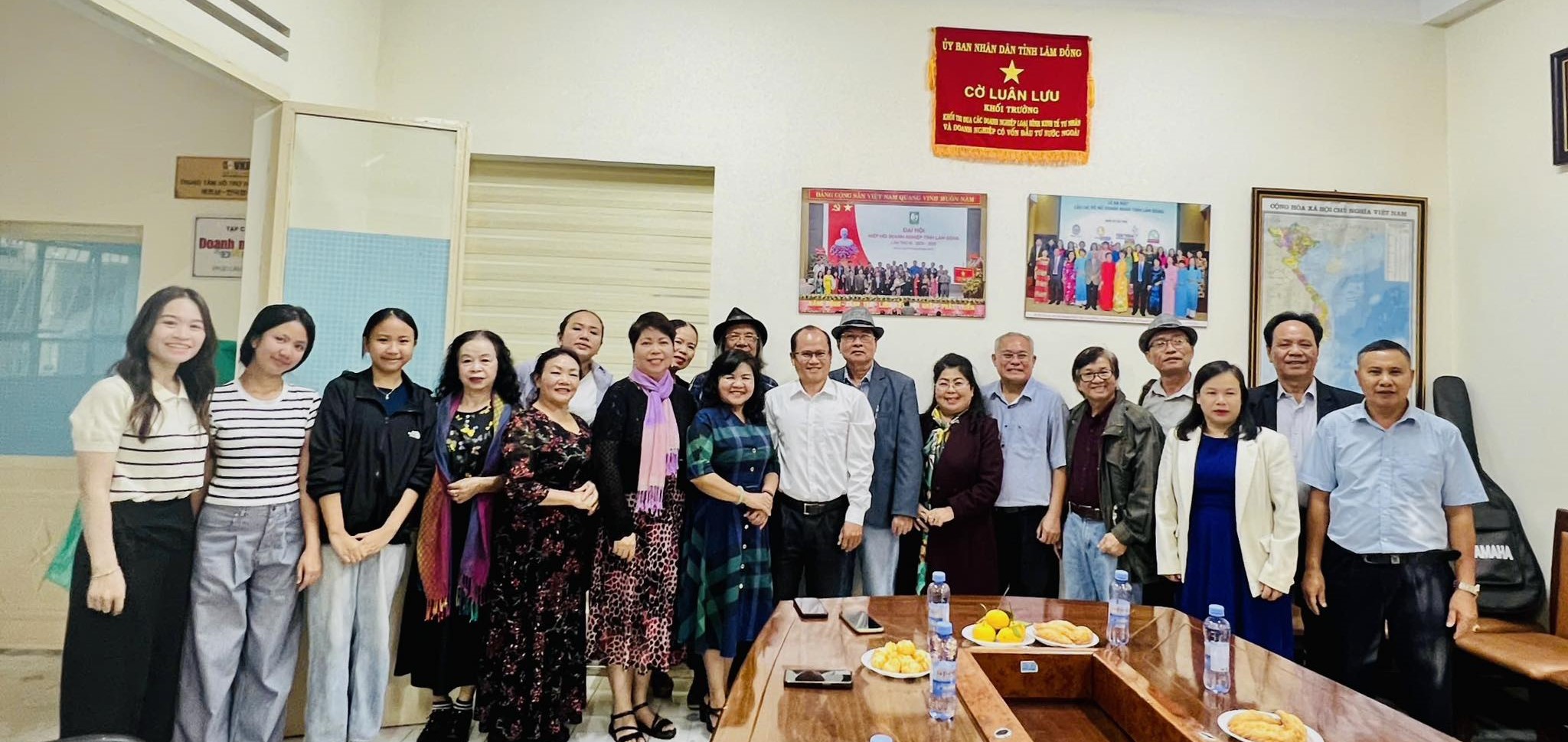 hinh giao luu ĐN - LĐ.jpg