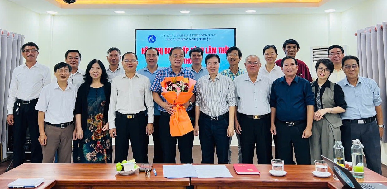 BCH Hoi.jpg