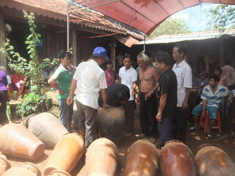 vật dụng gốm 1_800_12082025104350.jpg